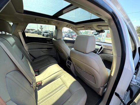 Used 2015 Cadillac SRX Performance w/ Driver Awareness Package image 15