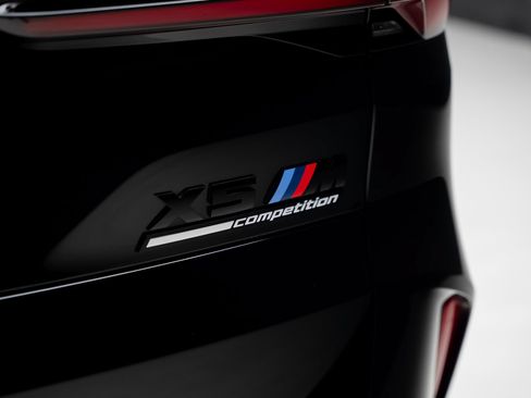Used 2024 BMW X5 M Competition w/ Executive Package AWD/4WD image 32