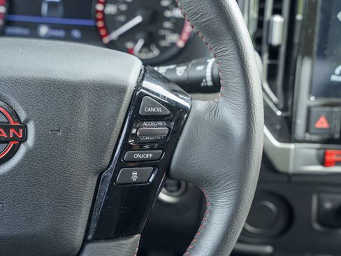 Used 2025 Nissan Frontier Pro-X RWD image 33