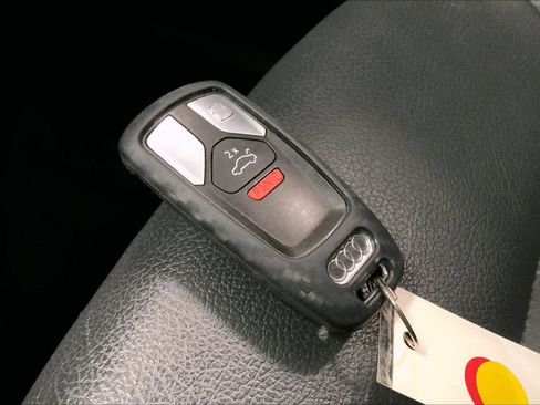 Used 2019 Audi Q5 2.0T Premium Plus w/ Premium Plus Package image 18