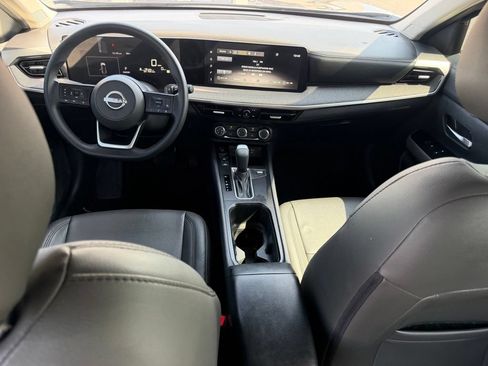 Used 2025 Nissan Kicks SV FWD image 21
