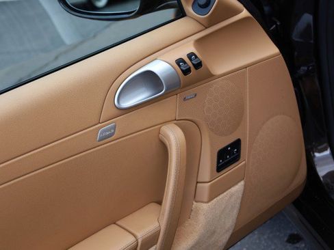 Used 2011 Porsche 911 Carrera 4S image 23