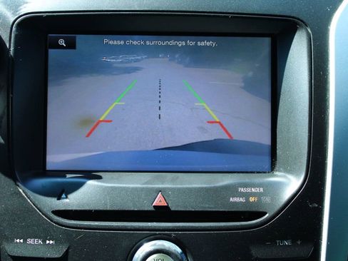 Used 2015 Ford Explorer XLT w/ Equipment Group 202A image 14