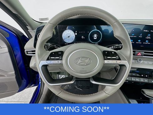 Used 2024 Hyundai Elantra SEL w/ Convenience Package FWD image 11