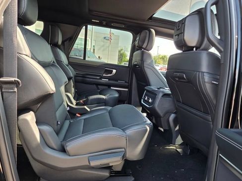 New 2026 Ford Expedition Max Platinum w/ Stealth Appearance Package AWD/4WD image 17