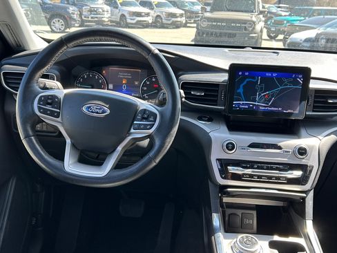 Certified 2023 Ford Explorer XLT w/ Equipment Group 202A AWD/4WD image 26