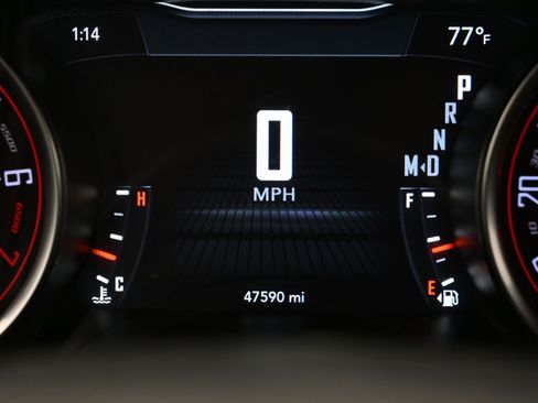 Used 2020 Dodge Challenger GT RWD image 16