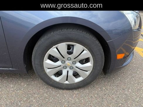Used 2013 Chevrolet Cruze LS FWD image 9