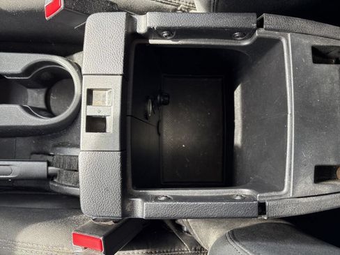 Used 2012 Jeep Wrangler Unlimited Sport AWD/4WD image 41