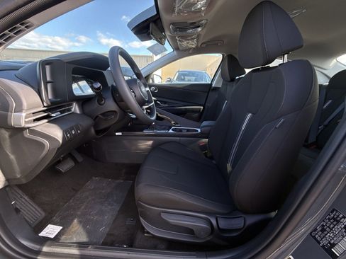 New 2026 Hyundai Elantra Blue image 13