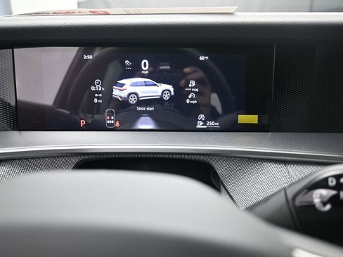 New 2026 Volkswagen Tiguan S FWD image 10