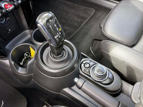 Used 2024 MINI Cooper S image 25