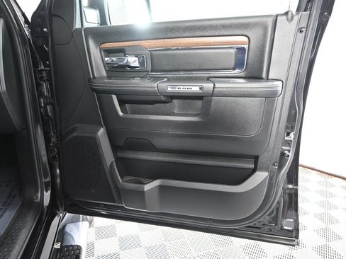 Used 2016 RAM 1500 Laramie w/ Convenience Group AWD/4WD image 13