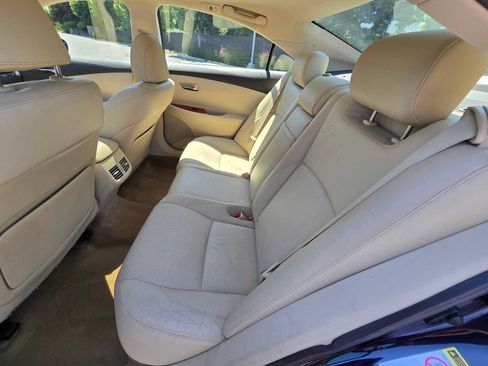 Used 2010 Lexus ES 350 FWD image 16