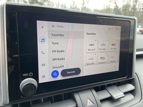 Used 2024 Toyota RAV4 LE image 27