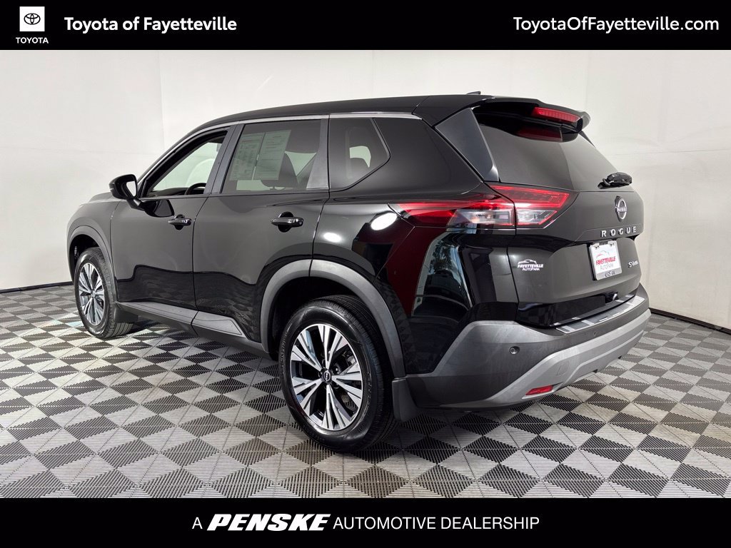 Used 2022 Nissan Rogue SV AWD/4WD image 3