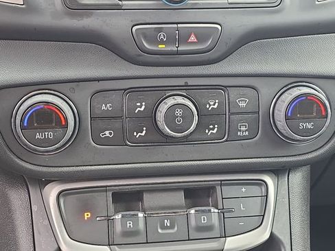 Used 2023 GMC Terrain SLE w/ Driver Convenience Package FWD image 36