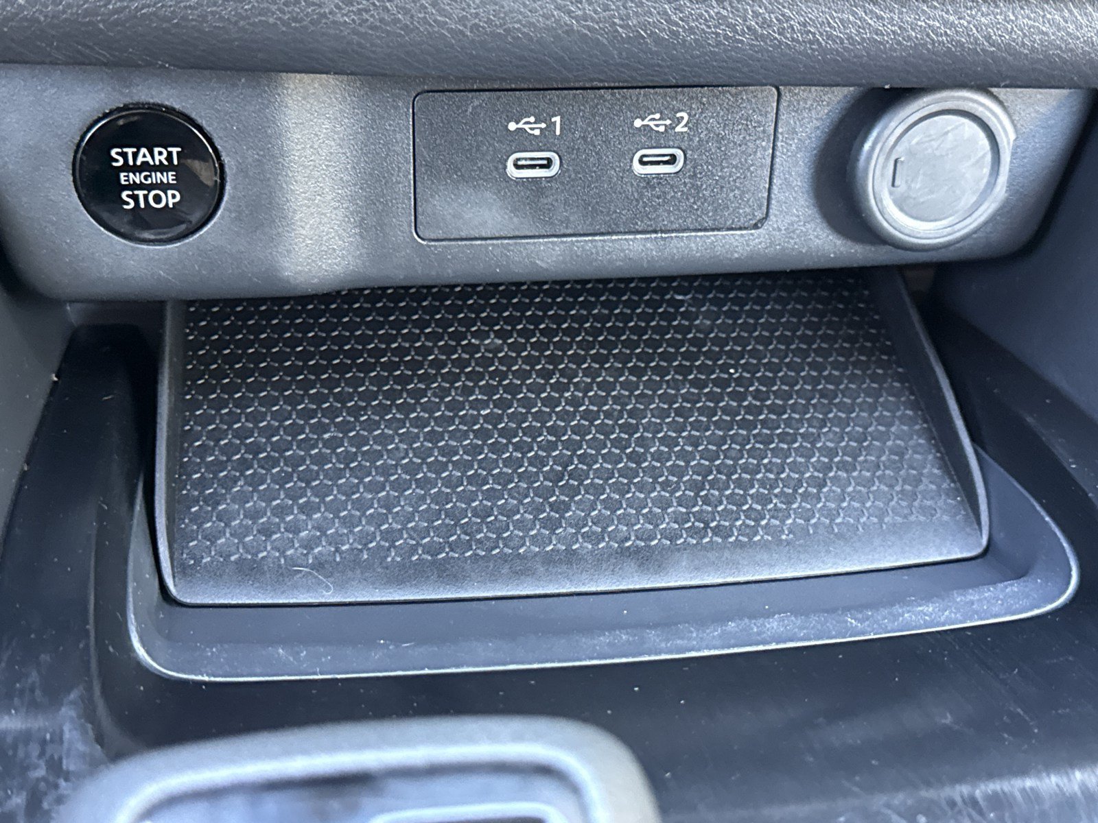 Used 2024 Nissan Rogue SV AWD/4WD image 26