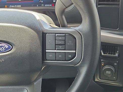 Used 2025 Ford F150 XLT w/ Equipment Group 301A Standard AWD/4WD image 19