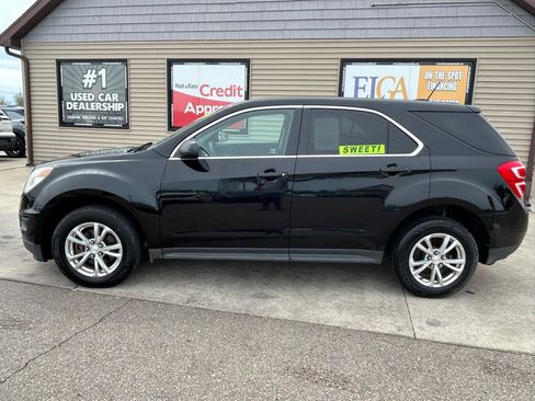 Used 2017 Chevrolet Equinox LS AWD/4WD image 8