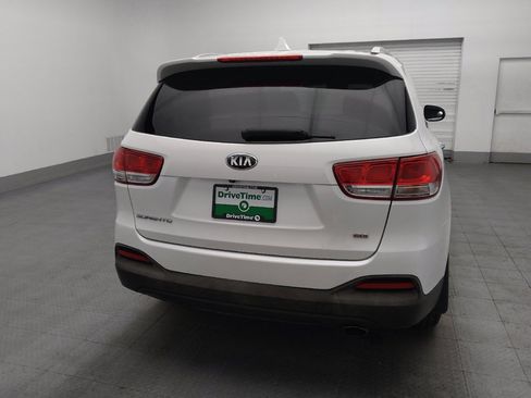 Used 2018 Kia Sorento FWD image 7