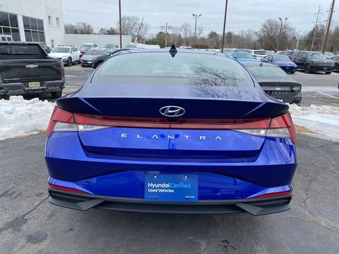 Certified 2023 Hyundai Elantra SEL w/ Convenience Package image 5