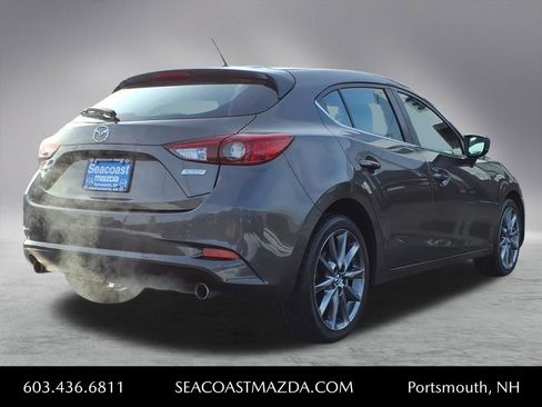 Used 2018 MAZDA MAZDA3 Touring image 25