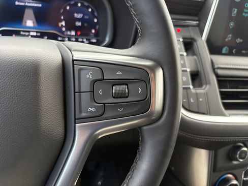Used 2023 Chevrolet Tahoe Z71 w/ Z71 Off-Road Package AWD/4WD image 23