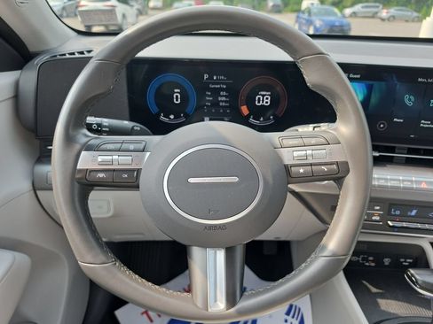 Used 2025 Hyundai Kona SEL AWD/4WD image 21