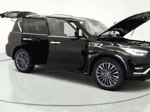 Used 2024 INFINITI QX80 Sensory w/ Cargo Package AWD/4WD image 11
