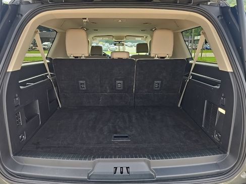 Used 2024 Ford Expedition Max XLT RWD image 25