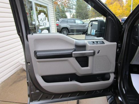 Used 2015 Ford F150 XLT w/ Equipment Group 301A Mid image 18