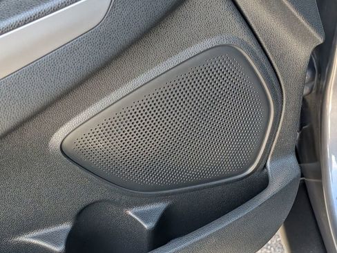 Used 2020 Ford EcoSport Titanium image 25