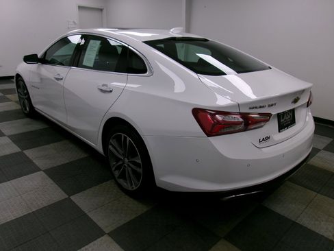 Used 2020 Chevrolet Malibu Premier FWD image 2