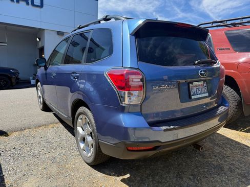 Used 2018 Subaru Forester 2.5i Touring AWD/4WD image 2