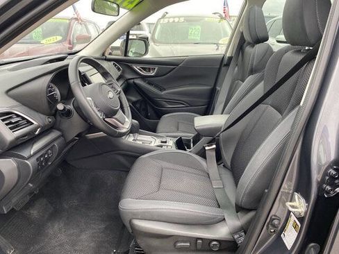 Used 2021 Subaru Forester Premium image 11