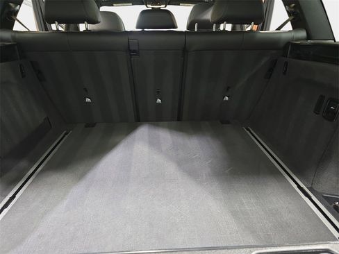 Used 2017 BMW X5 xDrive50i image 14