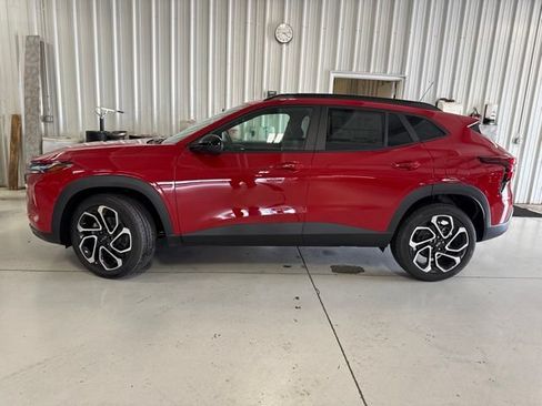 New 2026 Chevrolet Trax RS w/ Driver Confidence Package FWD image 2