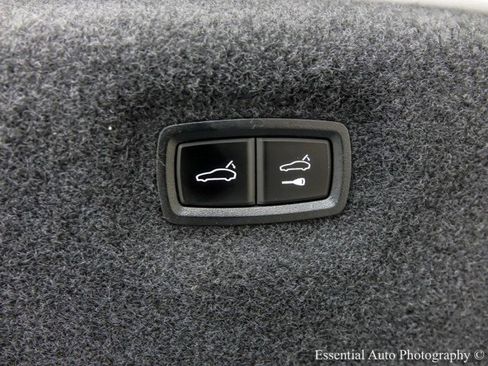 Used 2022 Audi e-tron GT Premium Plus image 26