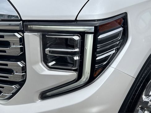 Certified 2024 GMC Sierra 1500 Denali w/ Technology Package image 18