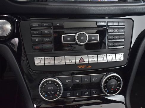 Used 2016 Mercedes-Benz SL 550 image 18