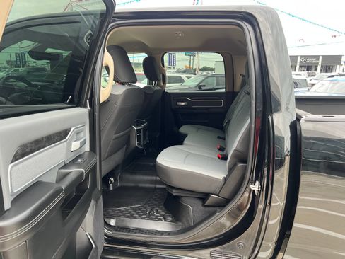 Used 2020 RAM 3500 Big Horn w/ Level 1 Equipment Group AWD/4WD image 13