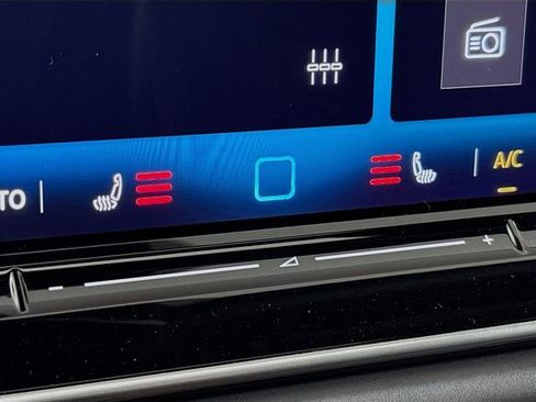 New 2026 Volkswagen Tiguan SE R-Line image 19