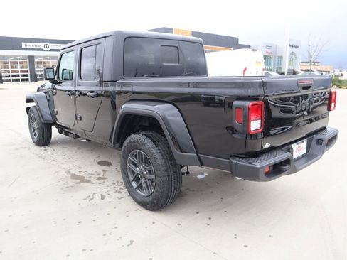 New 2026 Jeep Gladiator Sport AWD/4WD image 22