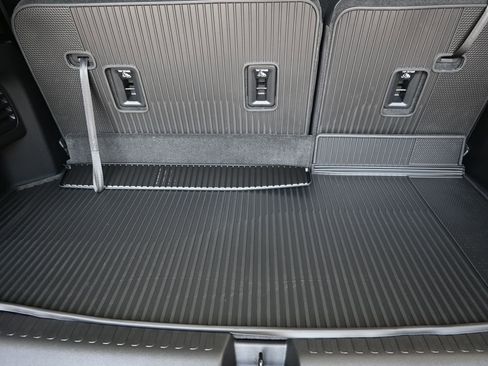 New 2026 Chevrolet Traverse Z71 w/ Enhanced Driving Package AWD/4WD image 20