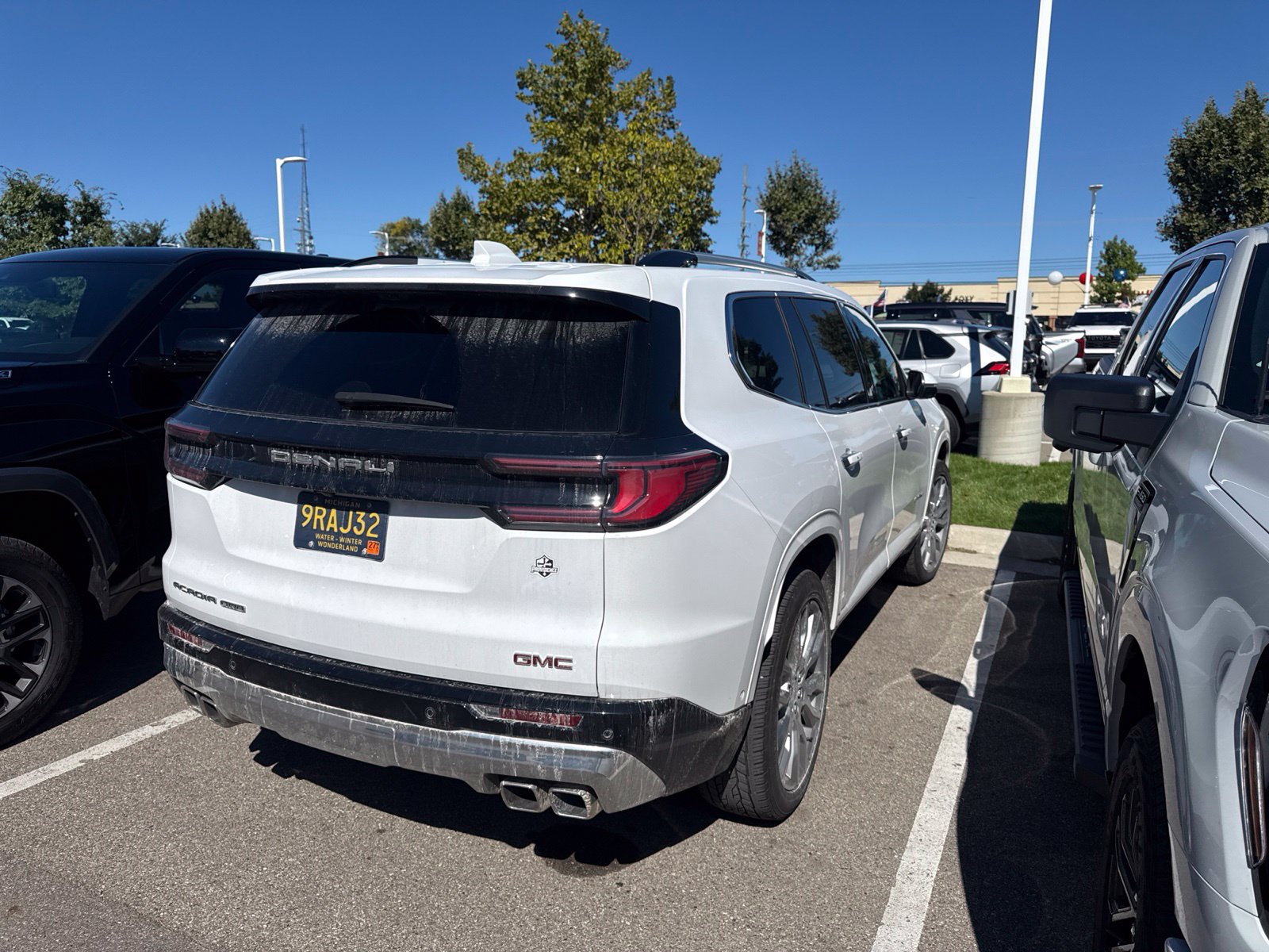 Used 2024 GMC Acadia Denali w/ Super Cruise Package AWD/4WD image 6