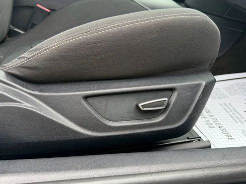 Used 2016 Ford Mustang Coupe image 21