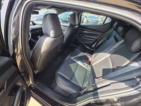 Used 2024 MAZDA MAZDA3 s FWD image 10