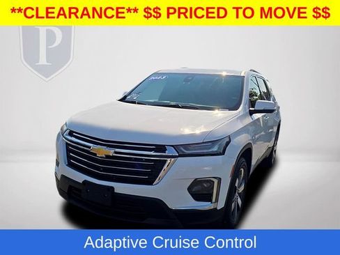 Certified 2023 Chevrolet Traverse LT w/ LT Premium Package AWD/4WD image 13