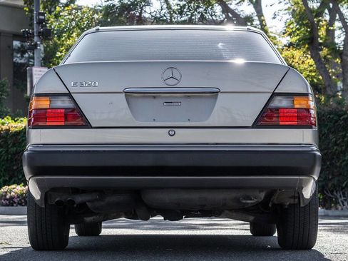 Used 1995 Mercedes-Benz E 320 Sedan image 14